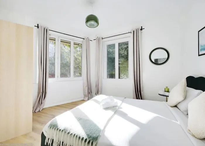 Beautiful 8 Persons L014 Daire Paris
